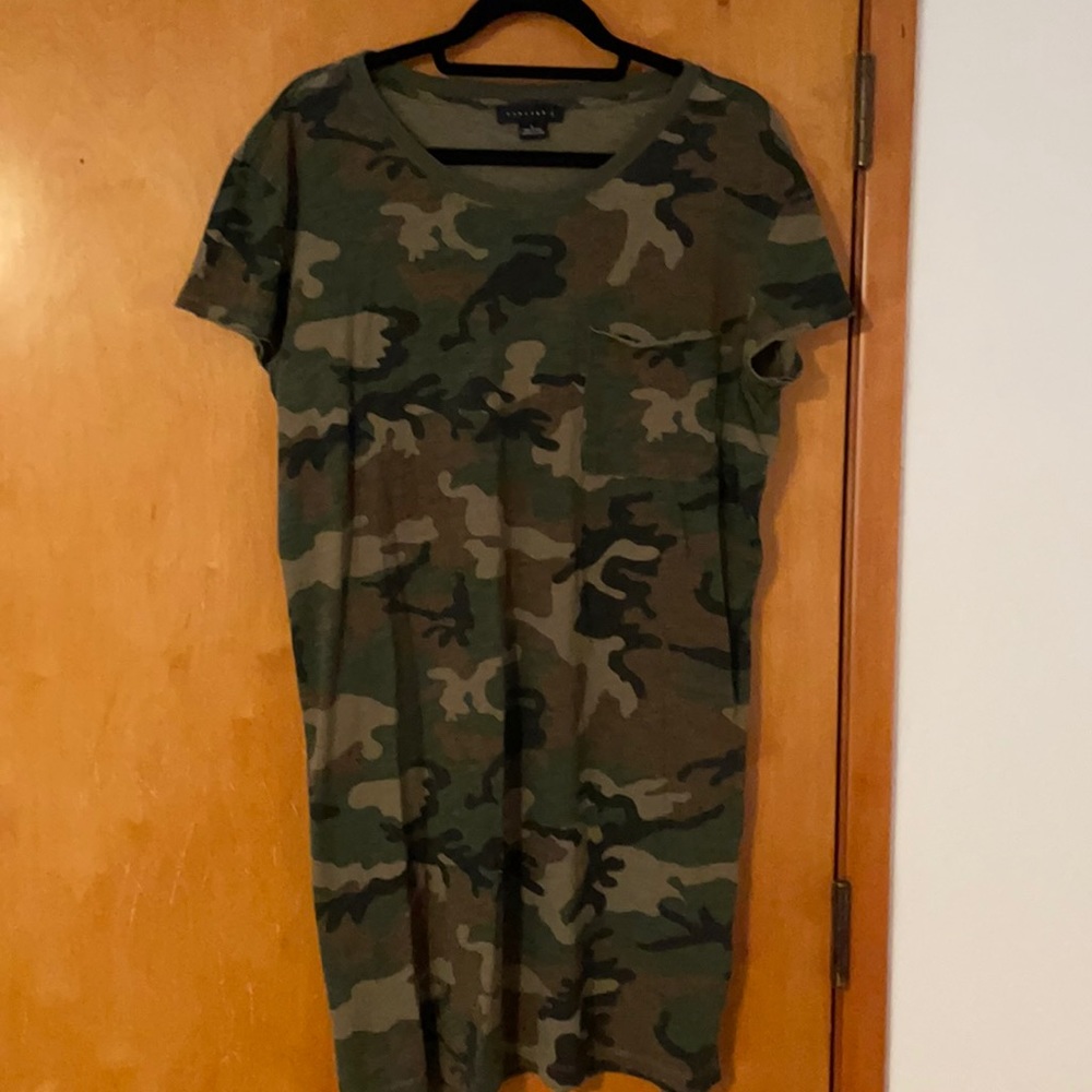 Sanctuary camo tshirts dress